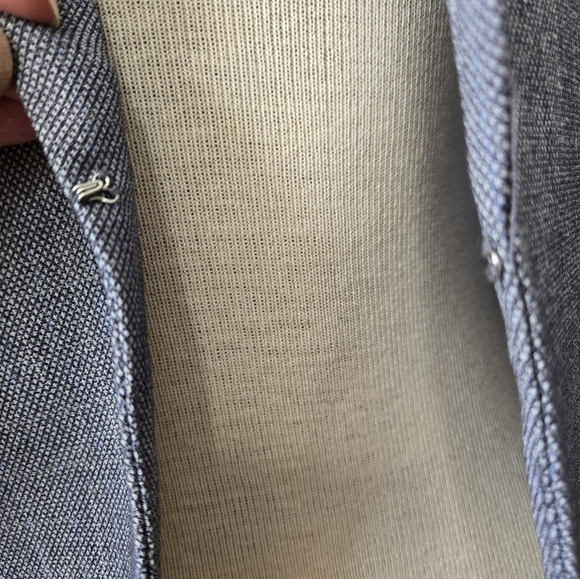 AMANDA + CHELSEA  Classic Grey Blazer With Ruched Sleeves. Size 2 - Picture 8 of 15